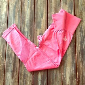 Ryderwear Active leggings in Pink size small